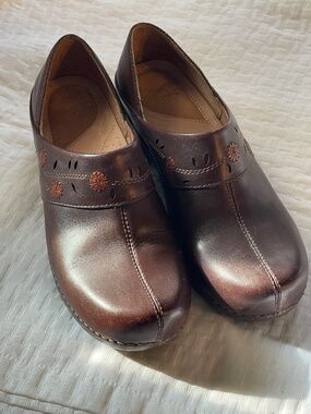 Dansko Brown Leather clogs size 38